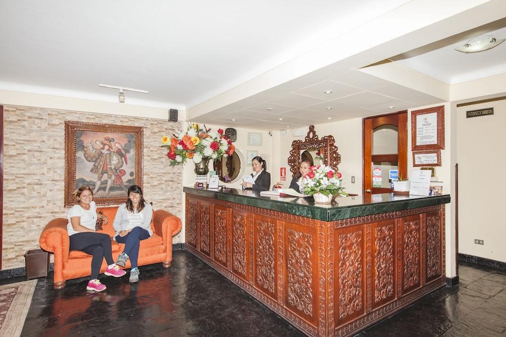 Hotel Agustos Cuzco Buitenkant foto