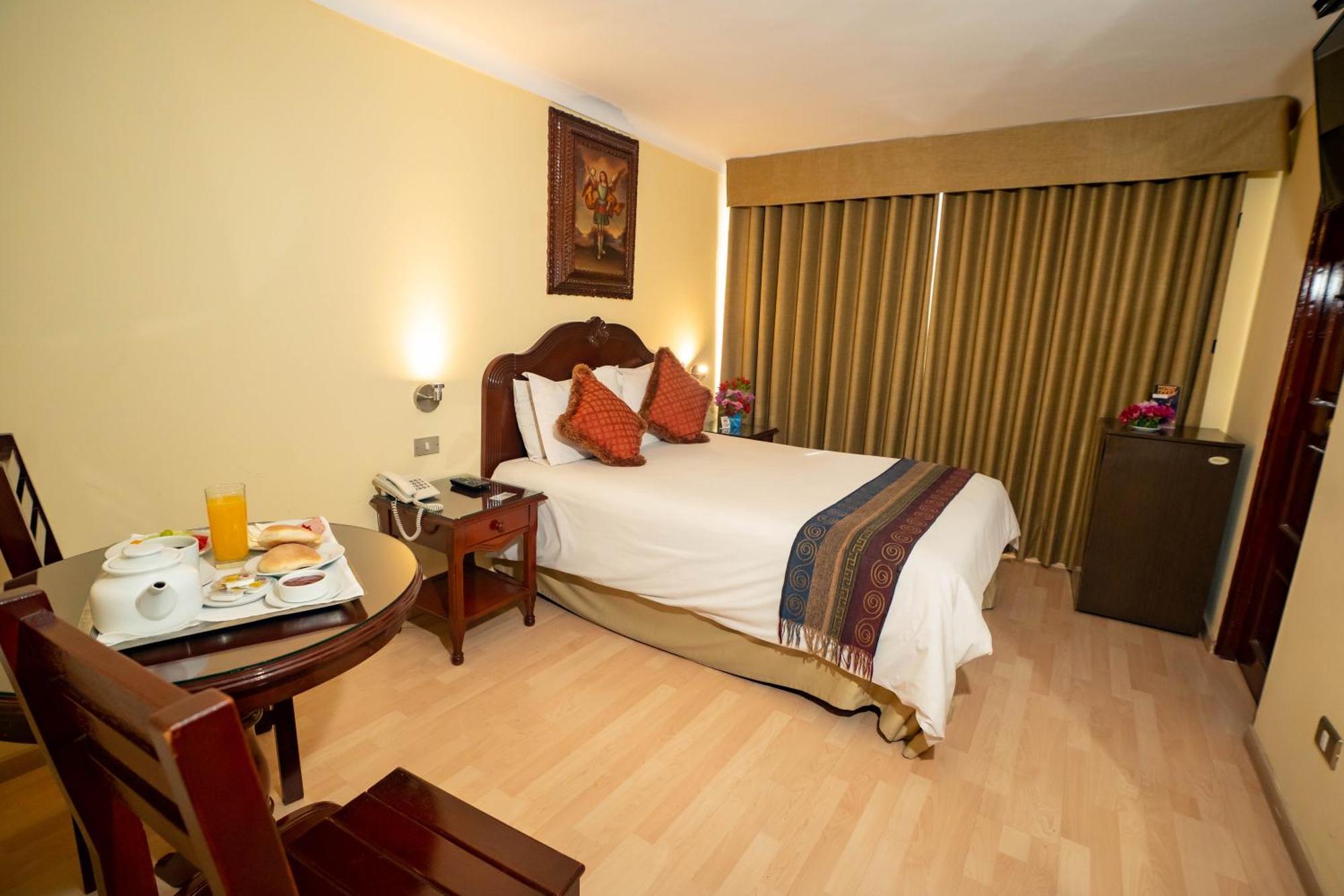 Hotel Agustos Cuzco Buitenkant foto