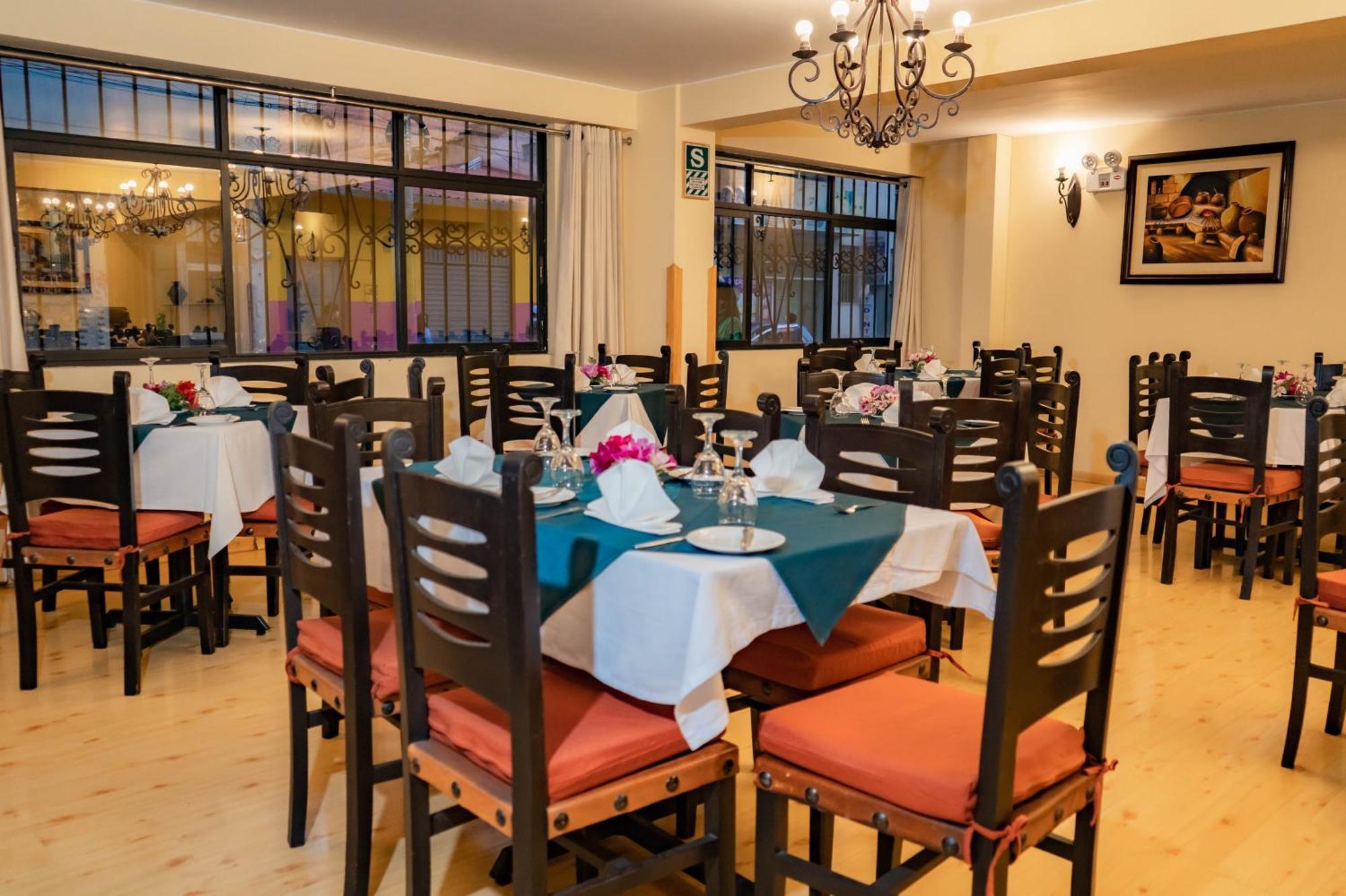 Hotel Agustos Cuzco Buitenkant foto